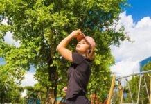 “Duke shijuar këtë diell shqiptar”, Linda Halimi sjell pamje të fizikut në rrjete sociale